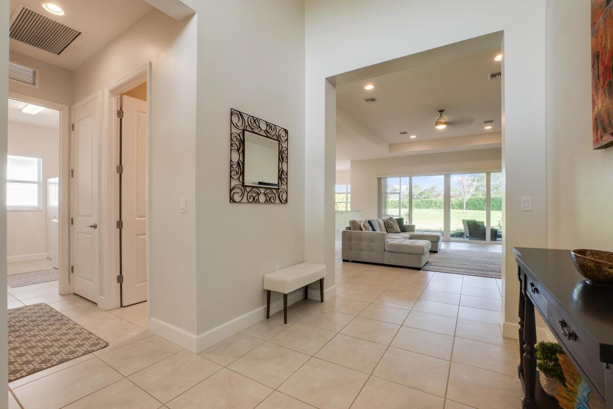 Valencia Cay At Riverland - Residential