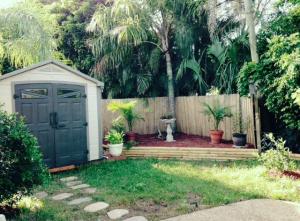 UNIVERSITY GARDENS - Residential