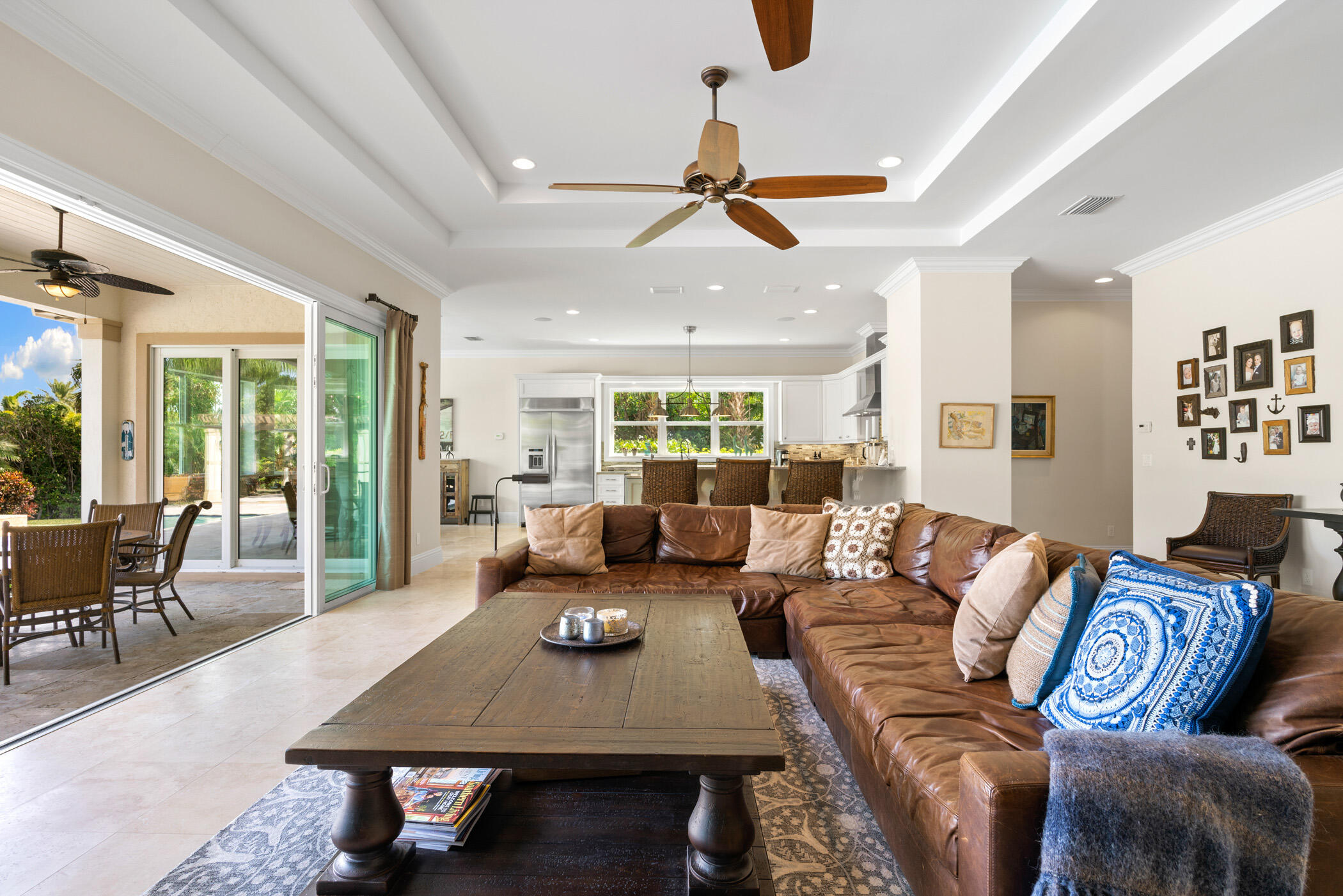 THE MOORINGS UNIT 4 - Residential