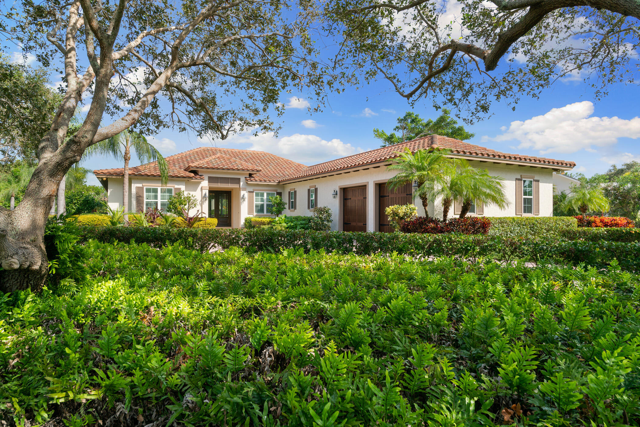 THE MOORINGS UNIT 4 - Residential