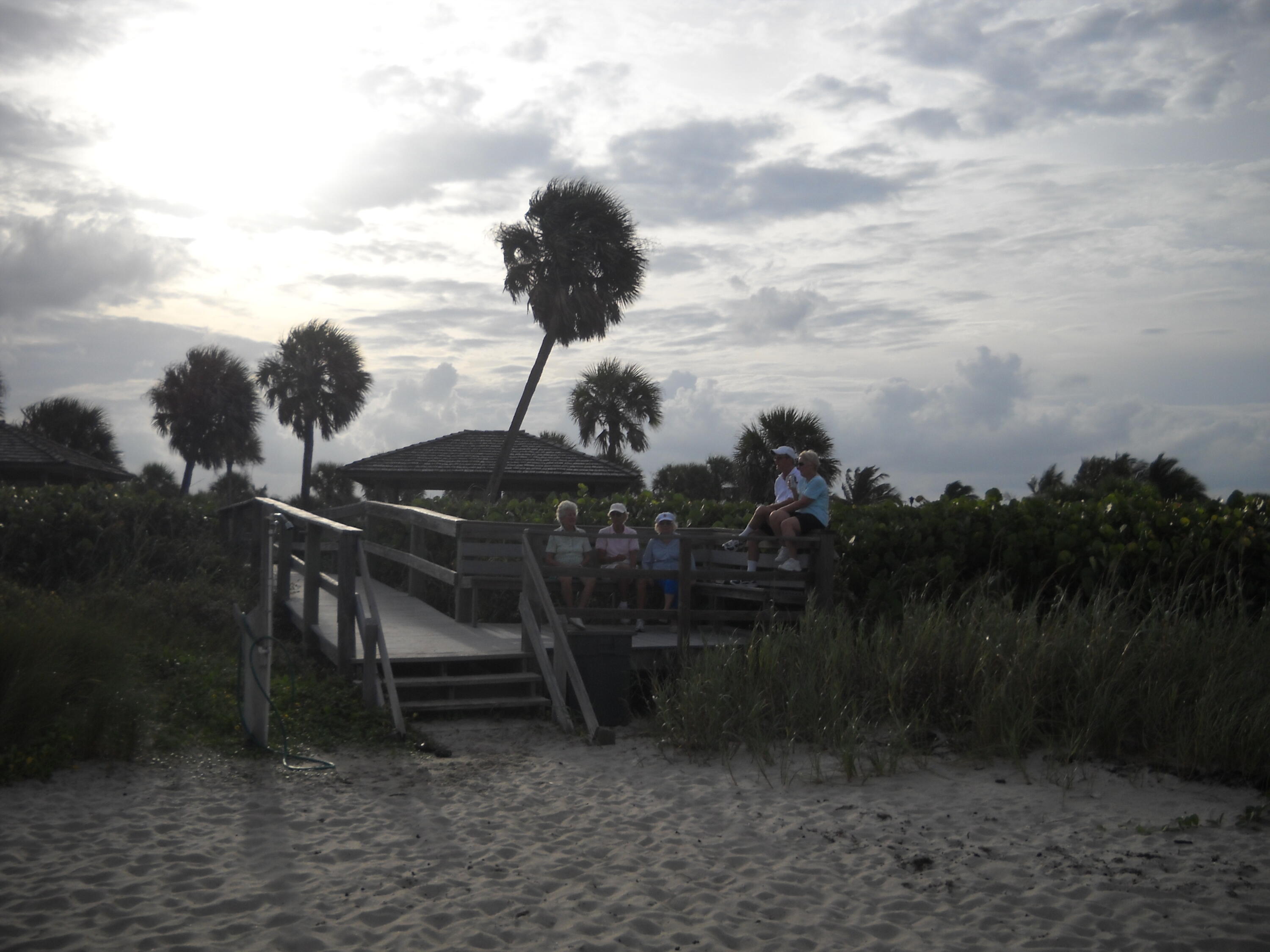 THE MOORINGS UNIT 4 - Residential