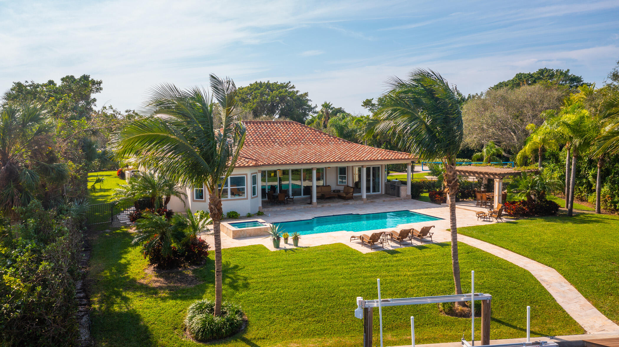 THE MOORINGS UNIT 4 - Residential