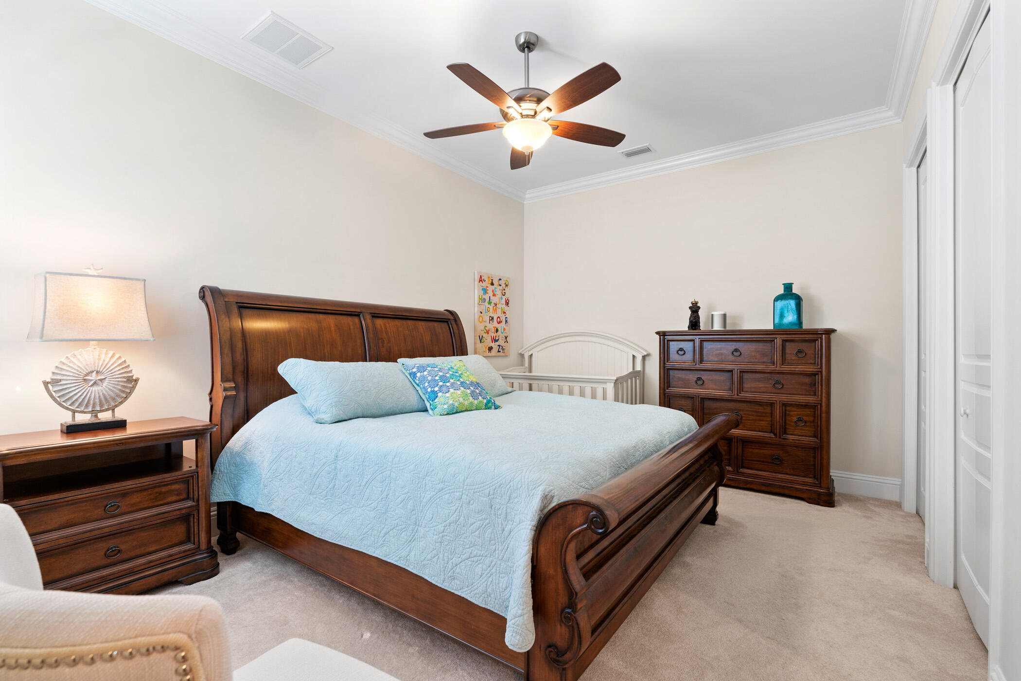 THE MOORINGS UNIT 4 - Residential