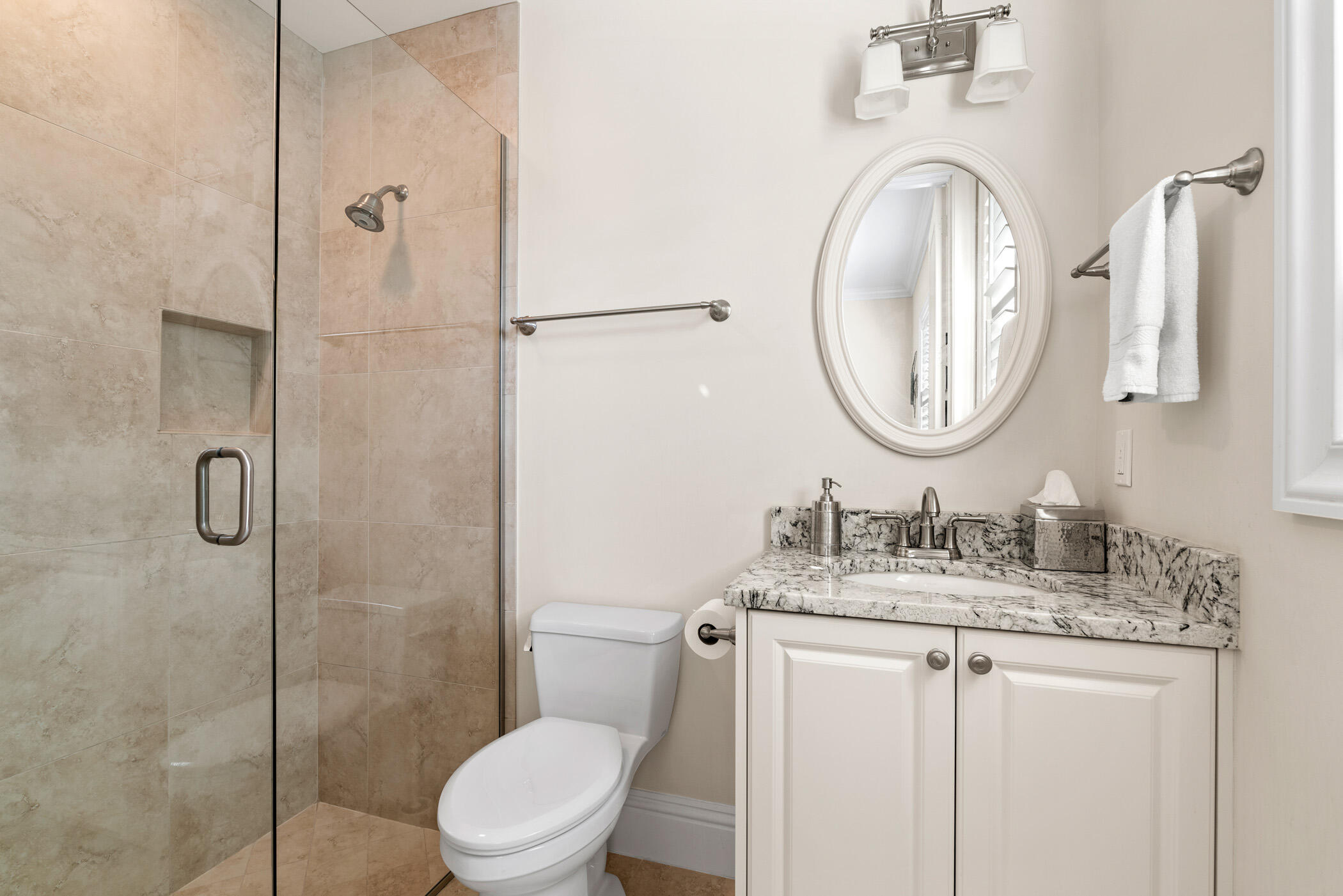 THE MOORINGS UNIT 4 - Residential