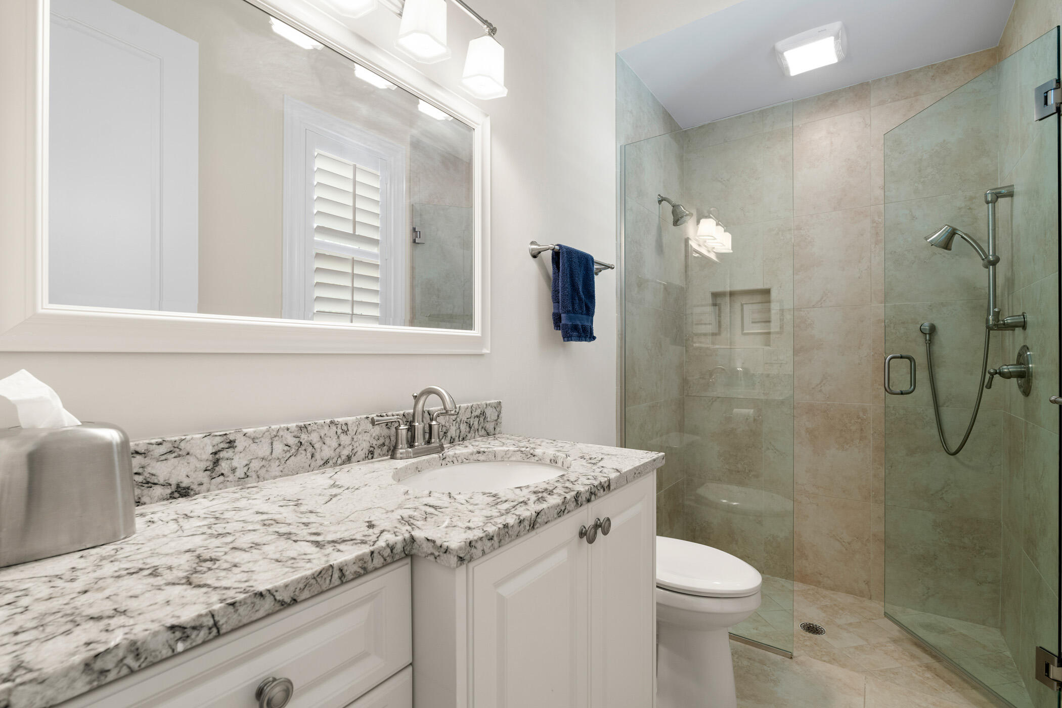 THE MOORINGS UNIT 4 - Residential