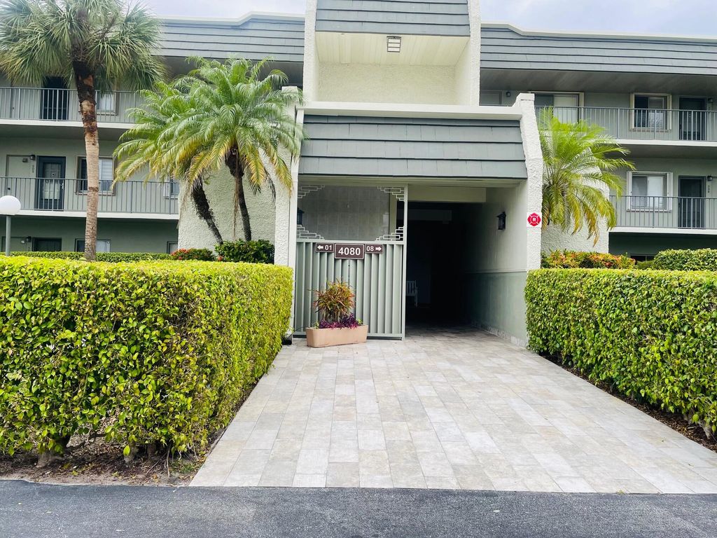 Photo of 4080 Tivoli Court #307, Lake Worth, FL 33467 (MLS # R11148258)
