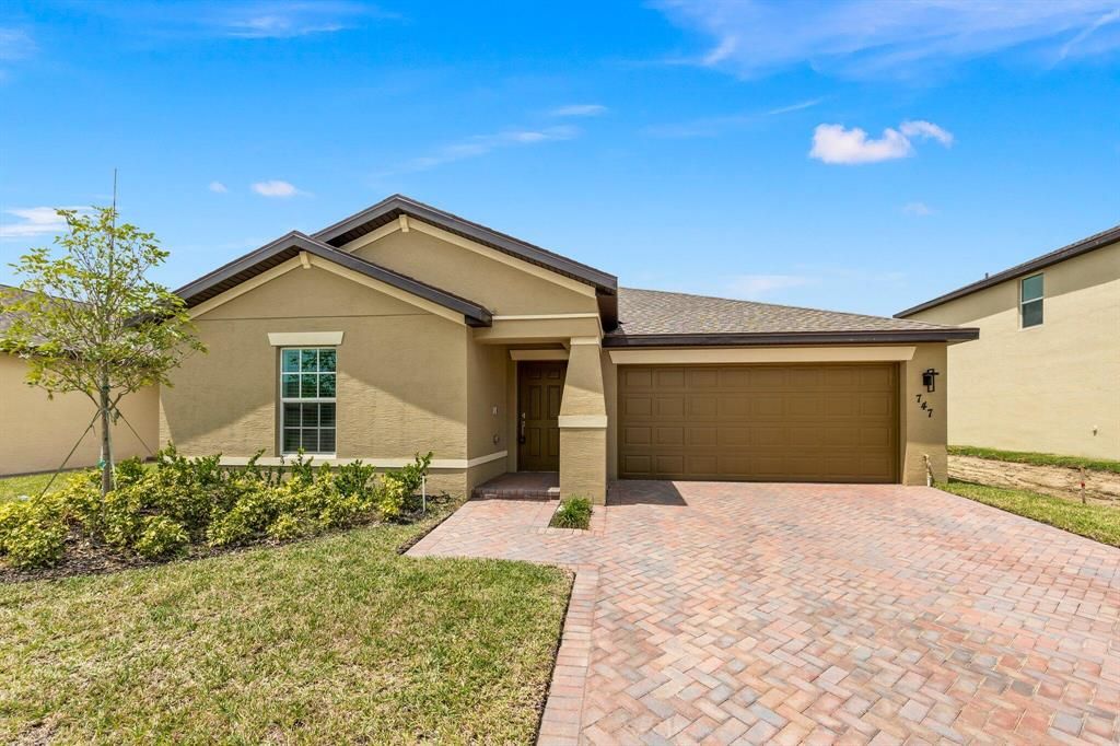 Photo of 747 Worlington Lane, Fort Pierce, FL 34947 (MLS # R10882594)