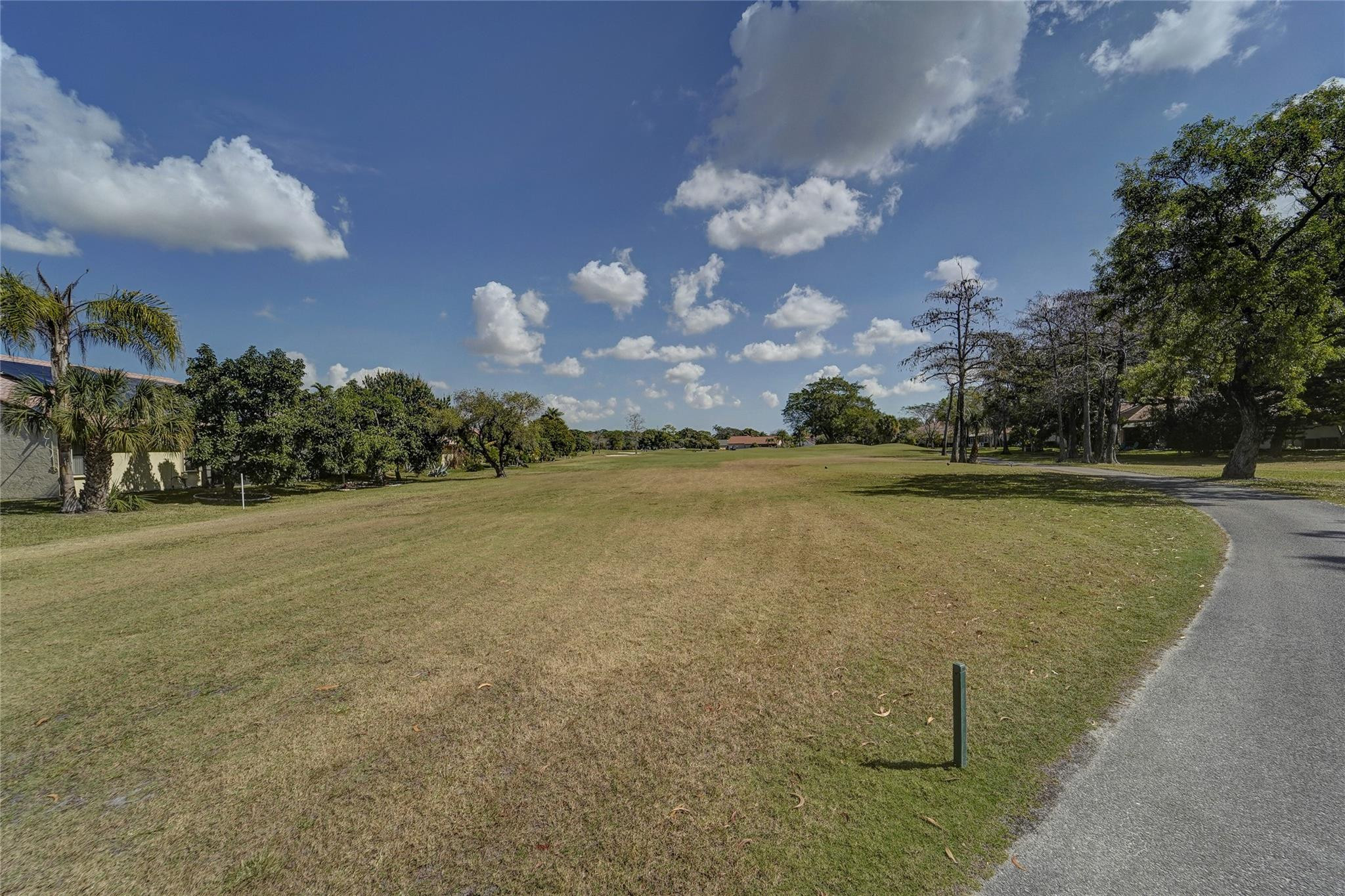 Woodmont Tr 71 105-14 B - Residential Lease