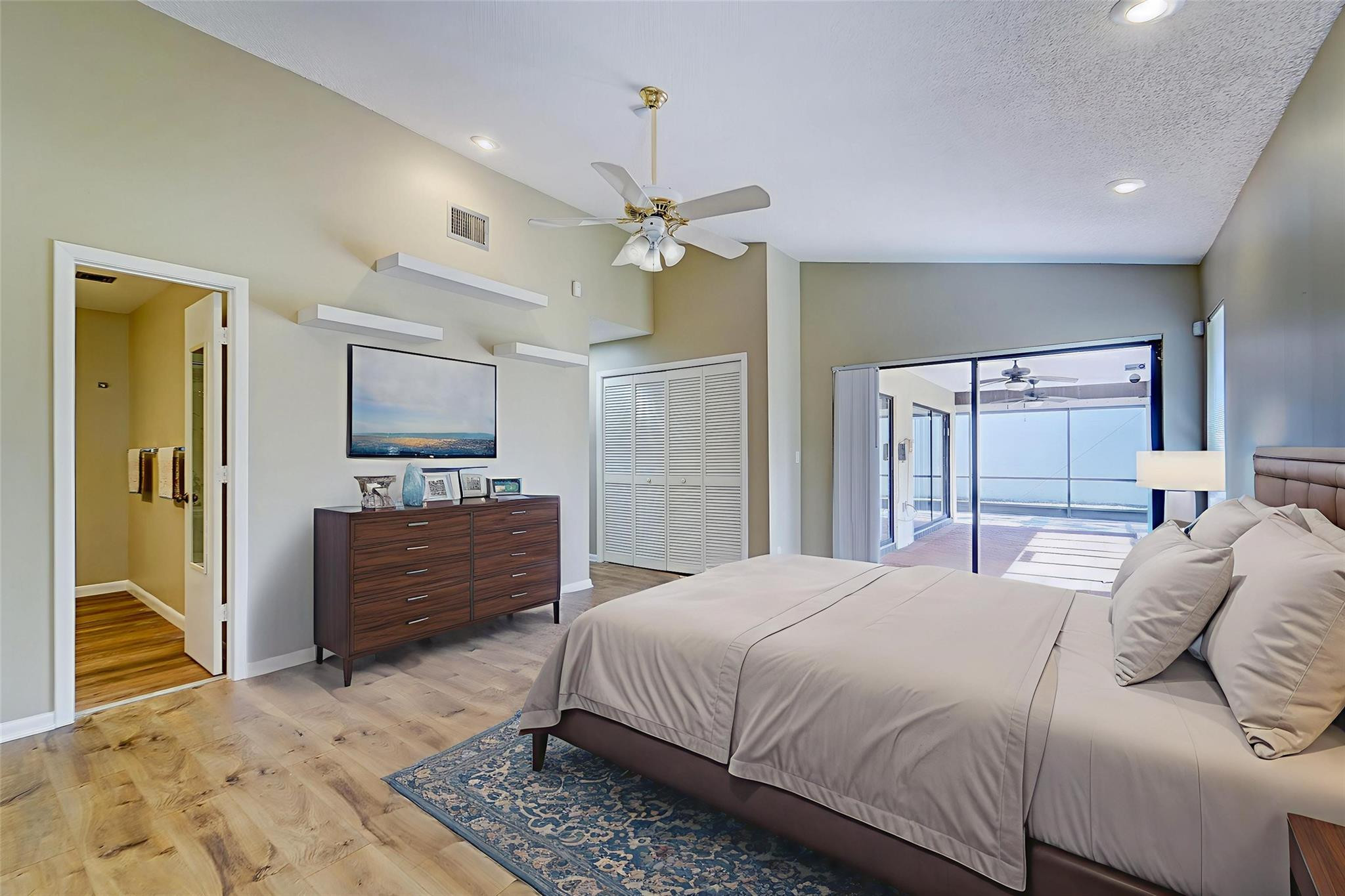 Woodmont Tr 71 105-14 B - Residential Lease