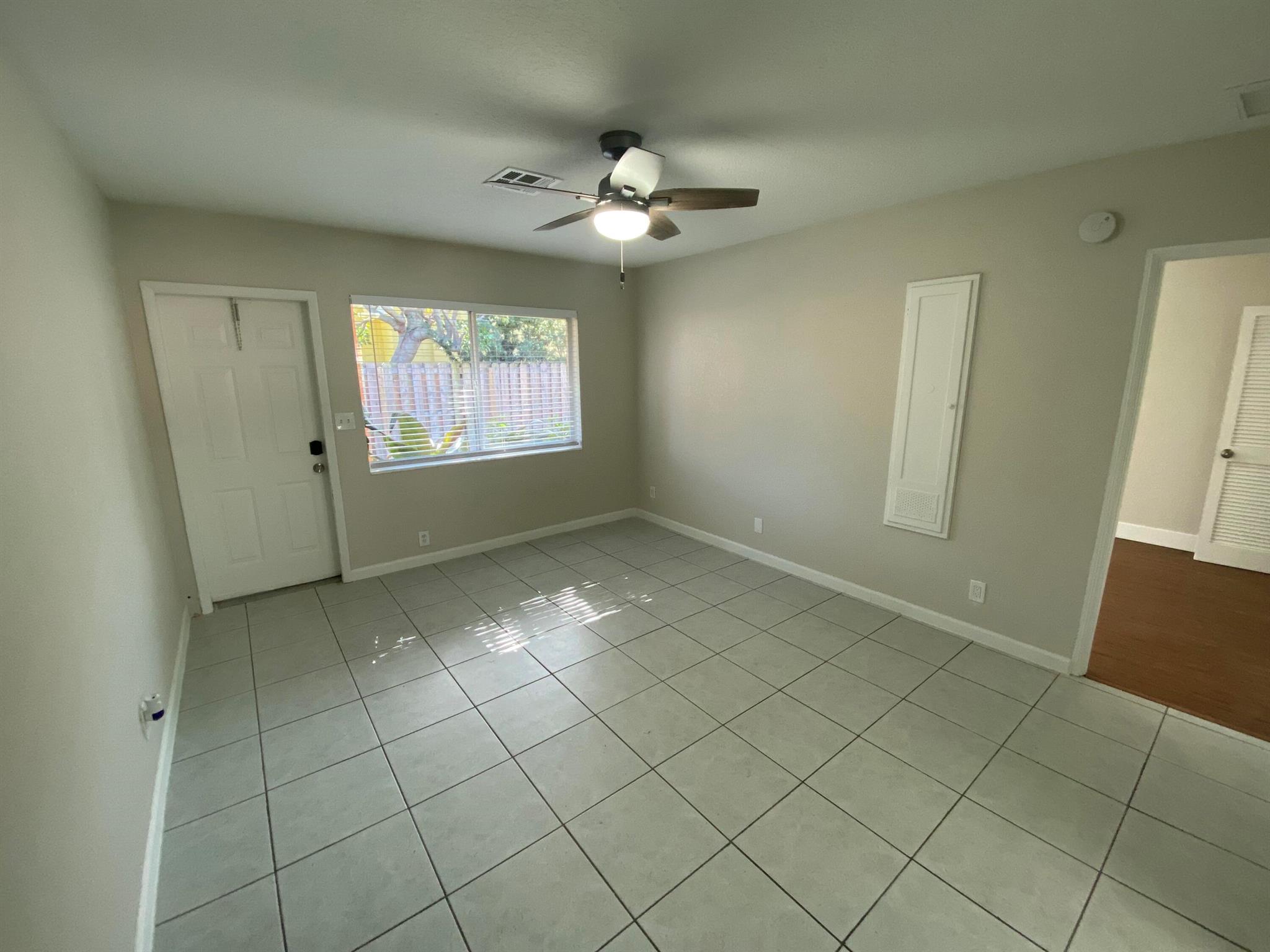 914 N J Street 2