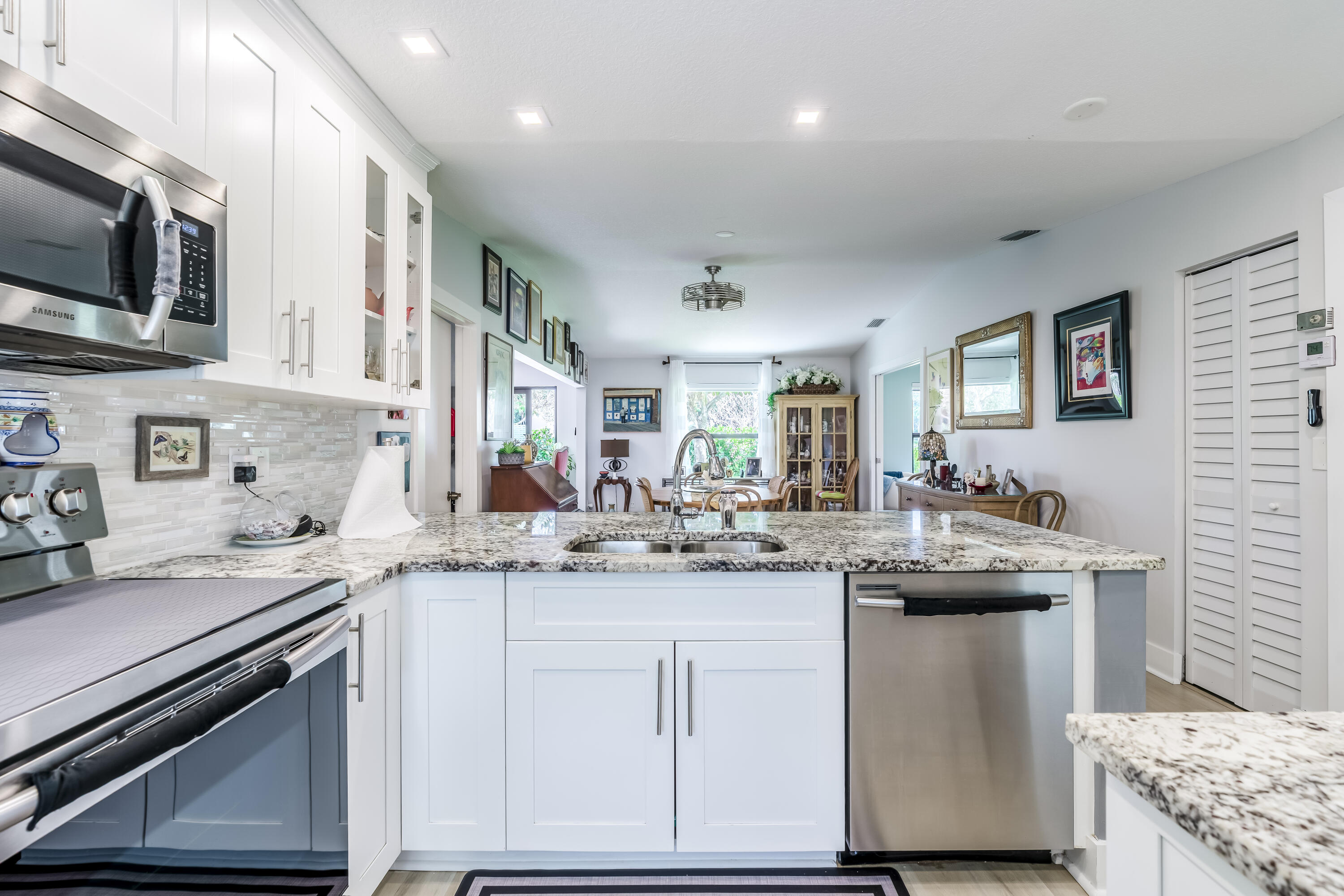 KINGS POINT 5 - Residential