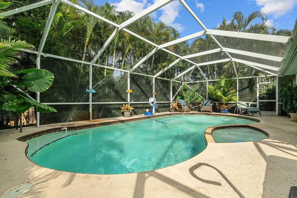 Photo of 1950 SE Floresta Drive, Port St Lucie, FL 34983 (MLS # R10931921)