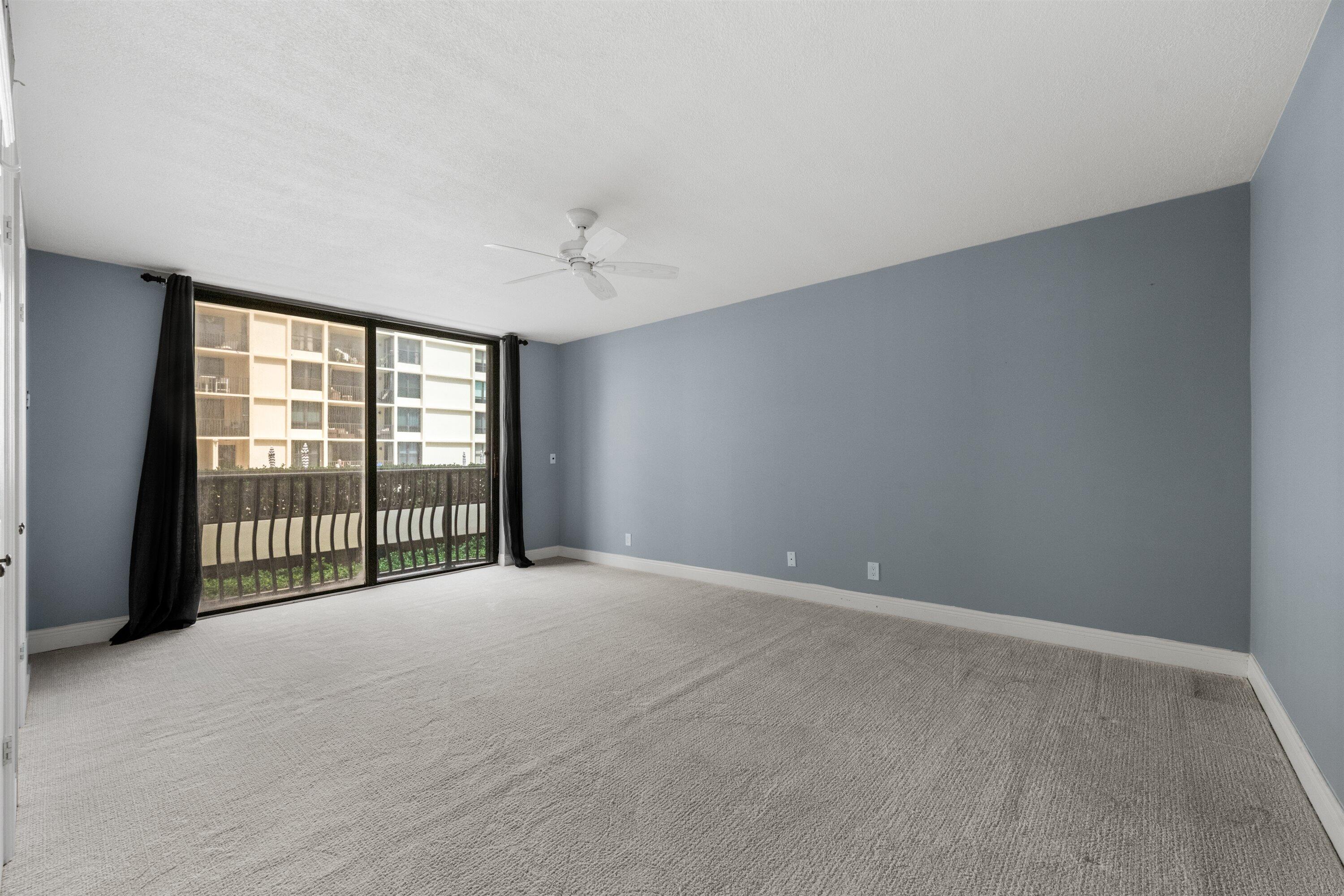 LA PENSEE COND DECL FILED 4-25-85 IN - Residential