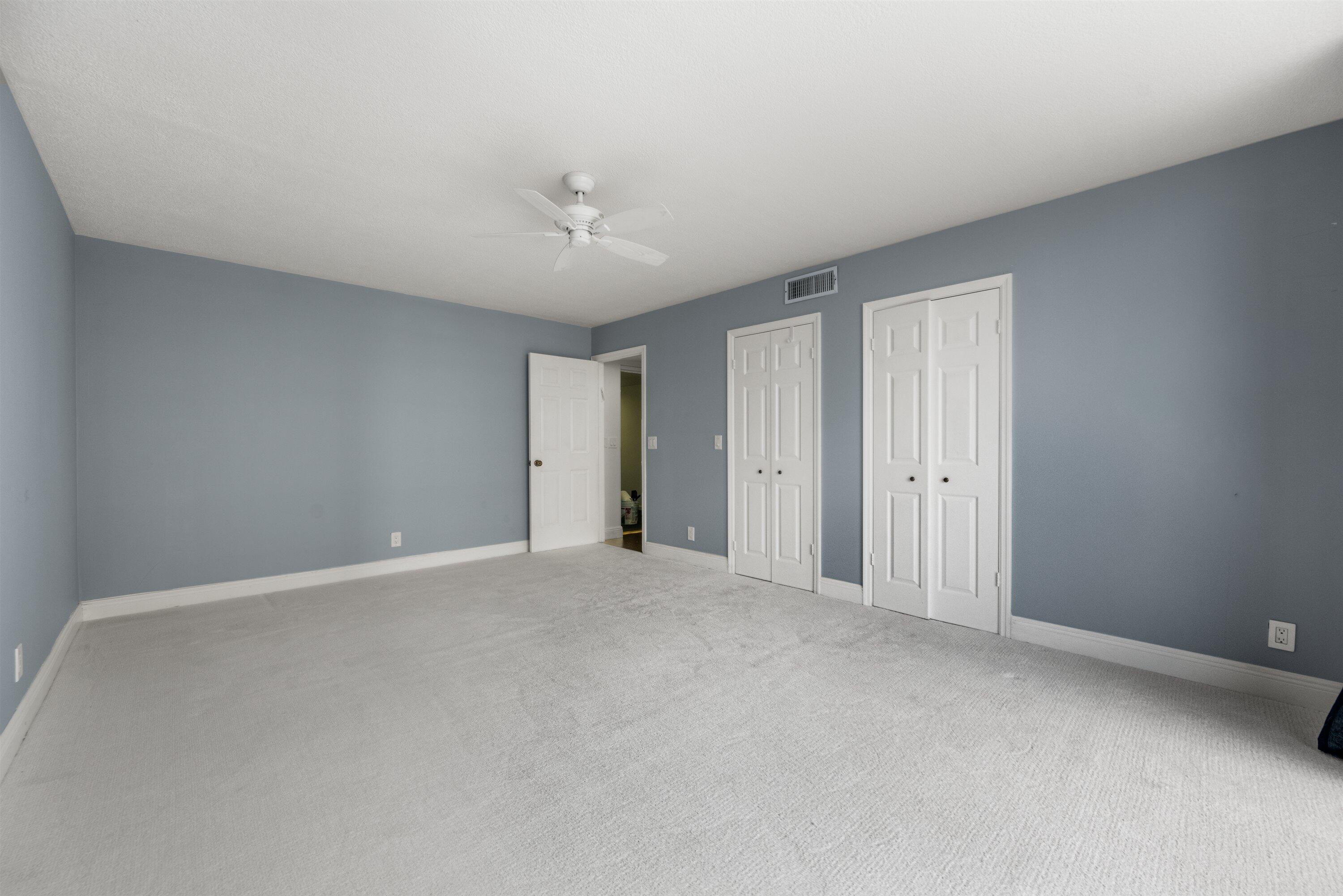 LA PENSEE COND DECL FILED 4-25-85 IN - Residential