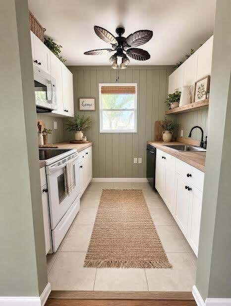 Photo of 192 BRITTANY D Terrace, Delray Beach, FL 33446 (MLS # B26063050)