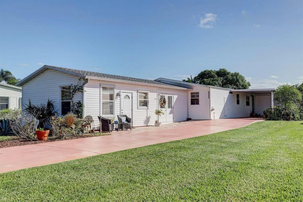 Photo of 3339 Ironwood Avenue, Port Saint Lucie, FL 34952 (MLS # R10698139)