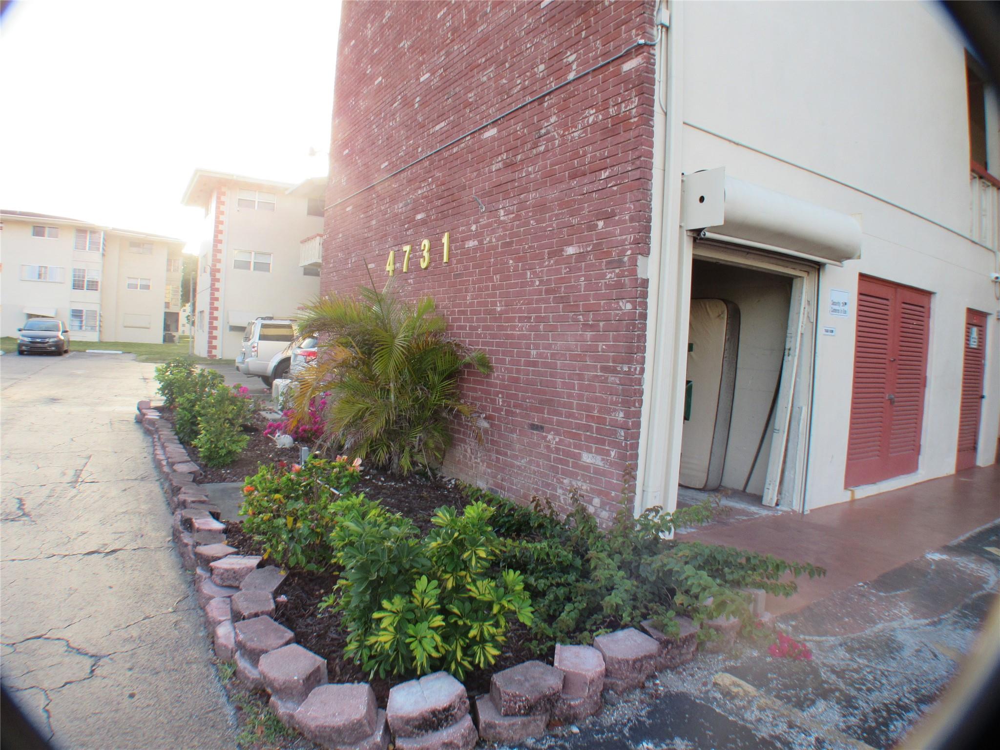 LAKE PARK GARDENS - Residential
