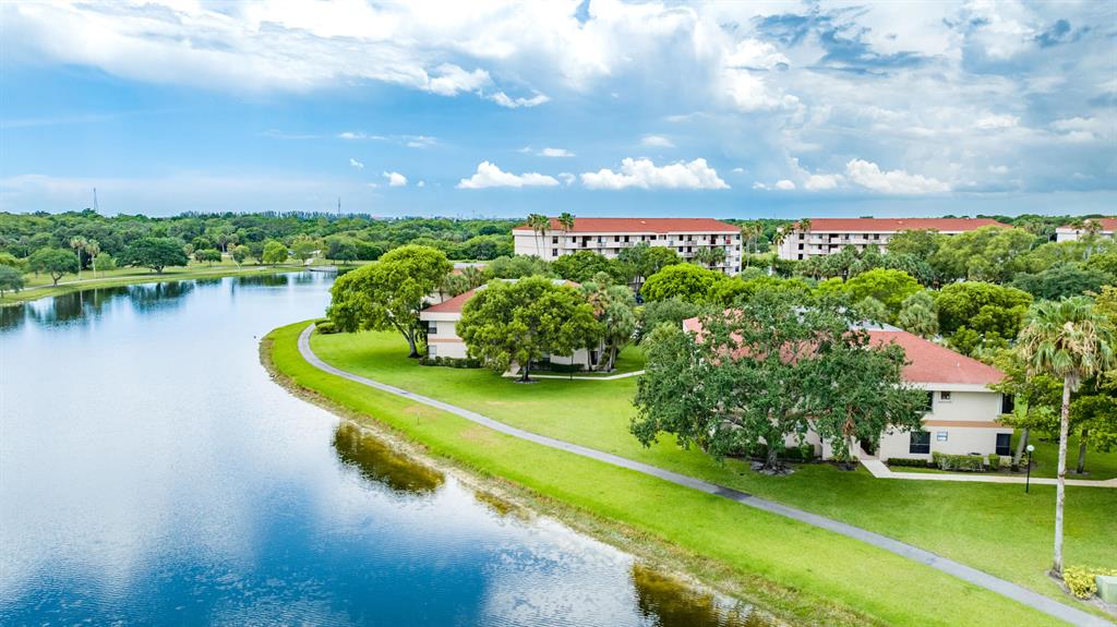 APPLEWOOD 2 - Residential