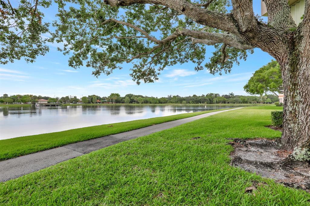 APPLEWOOD 2 - Residential