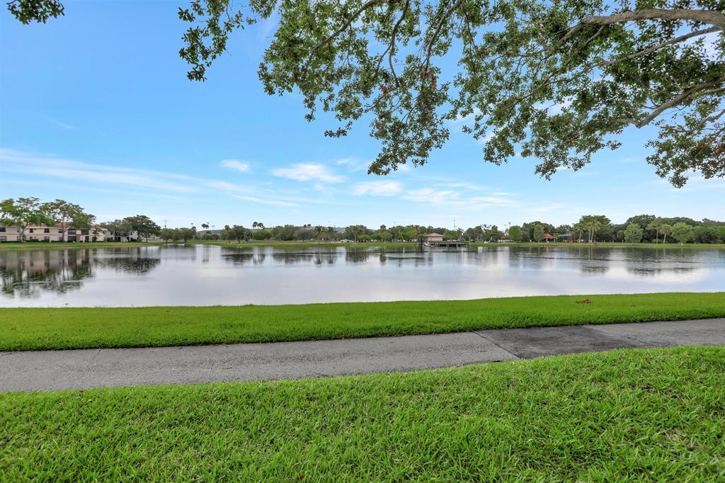 APPLEWOOD 2 - Residential