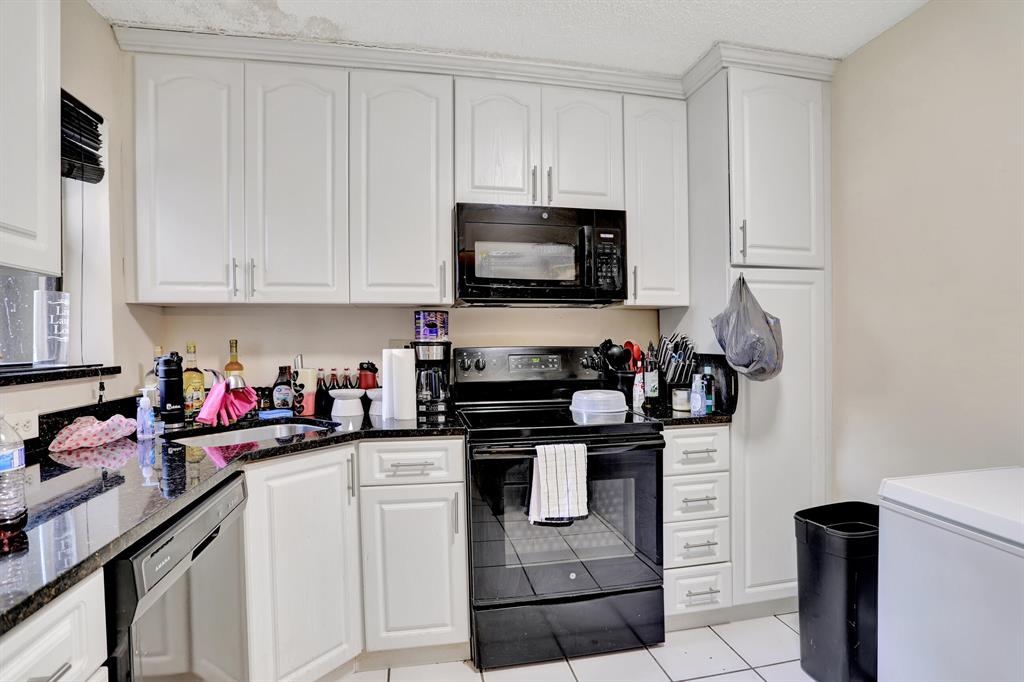 APPLEWOOD 2 - Residential