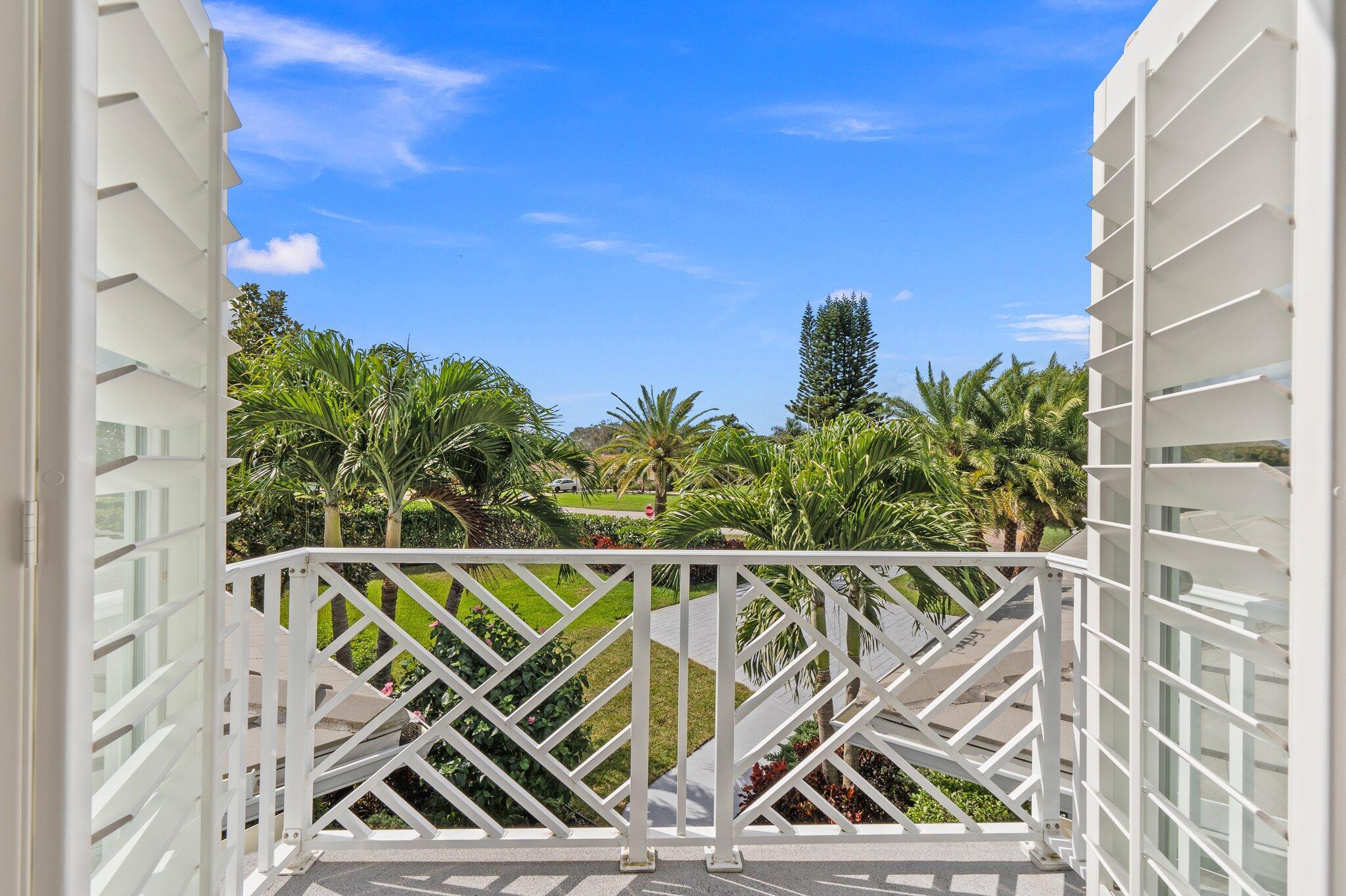 YACHT & COUNTRY CLUB OF S - Residential