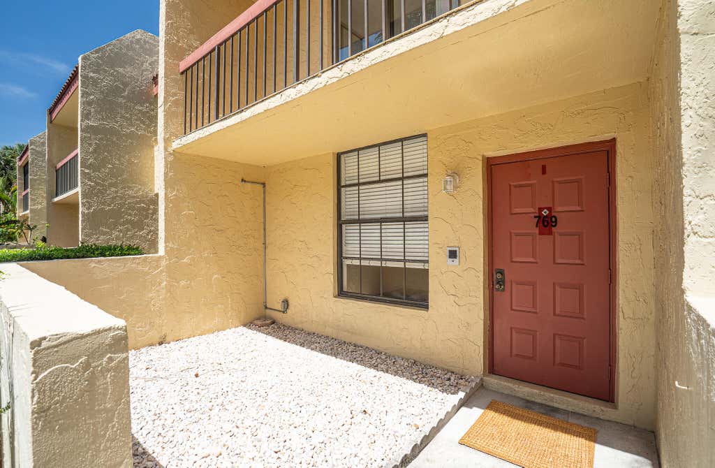 Photo of 769 SE 1st Way, Deerfield Beach, FL 33441 (MLS # B26064912)
