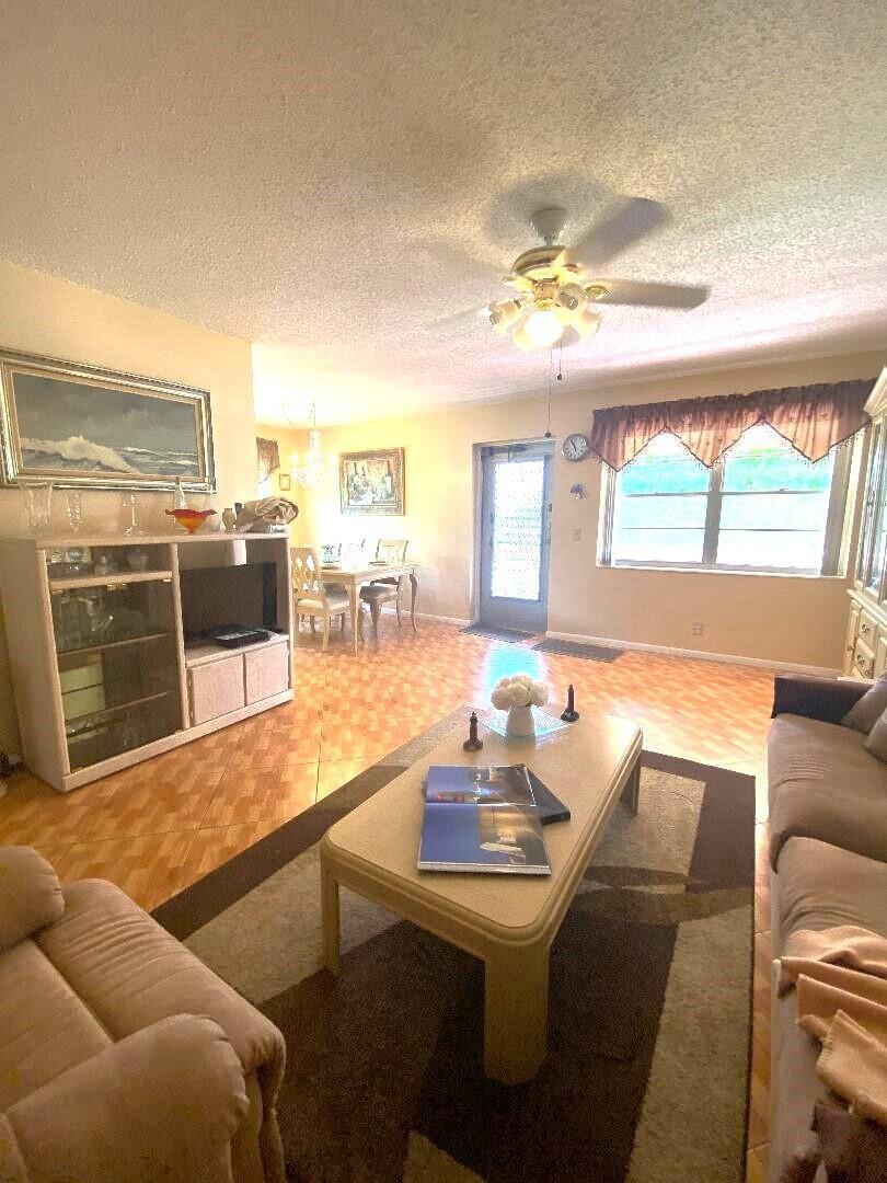 208 Chatham J