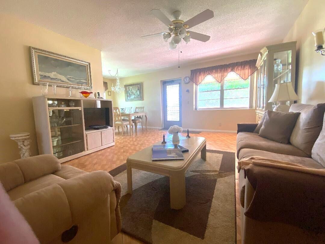 208 Chatham J