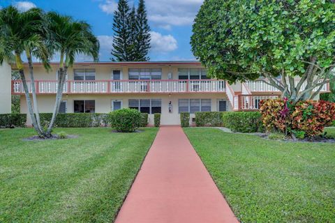 208 Chatham J West Palm Beach FL 33417