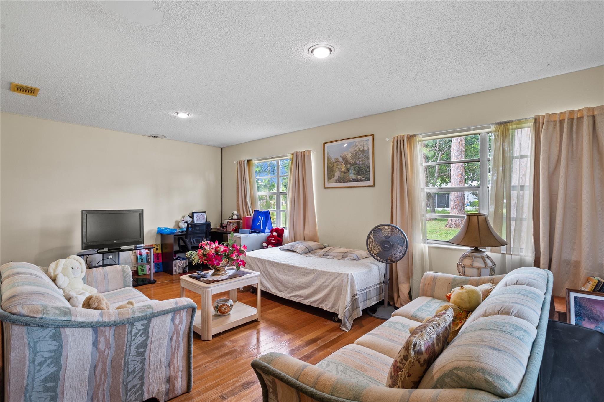Lucerne Homes East 01 - Residential