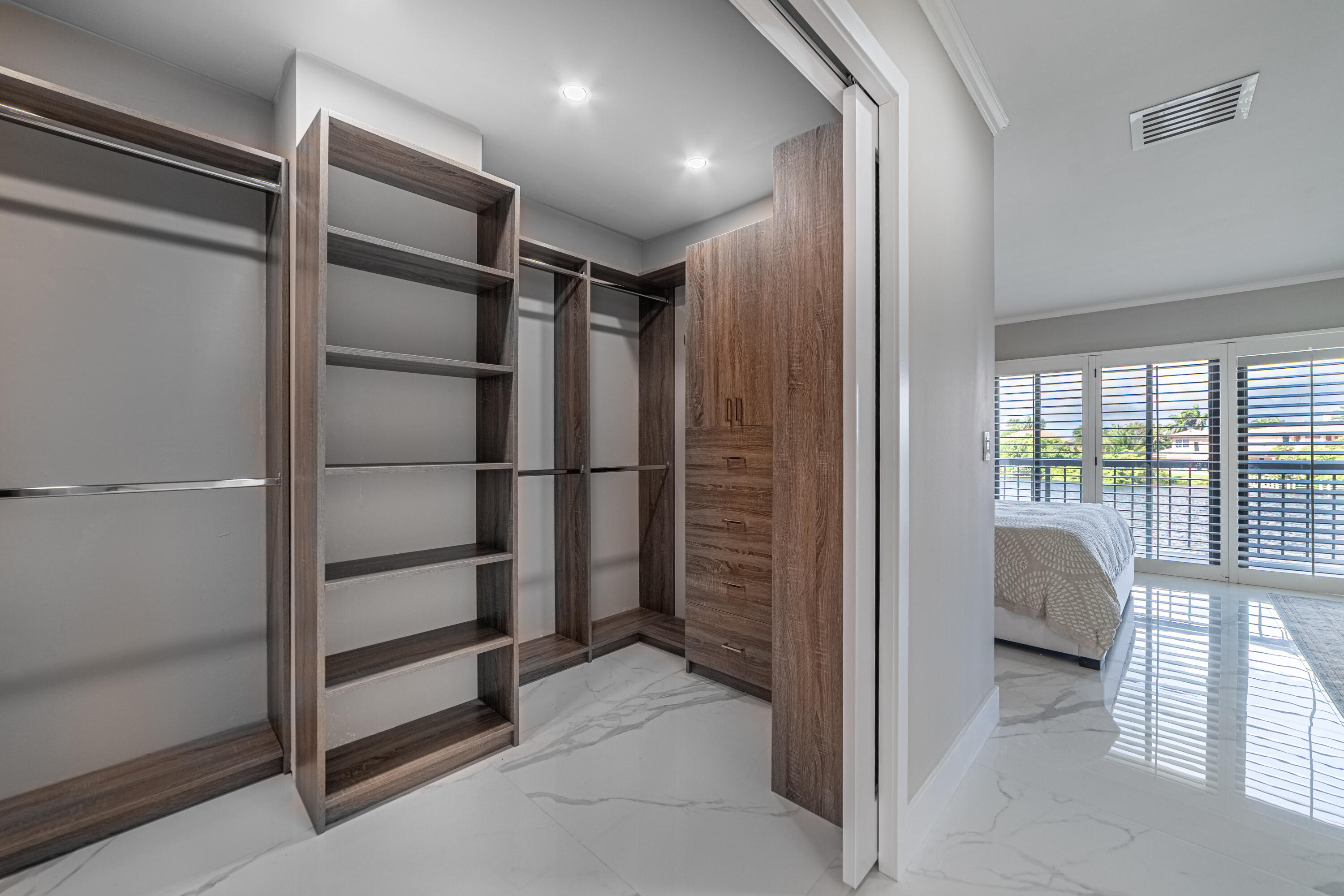 OCEAN CAY OF PALM BEACH - Residential