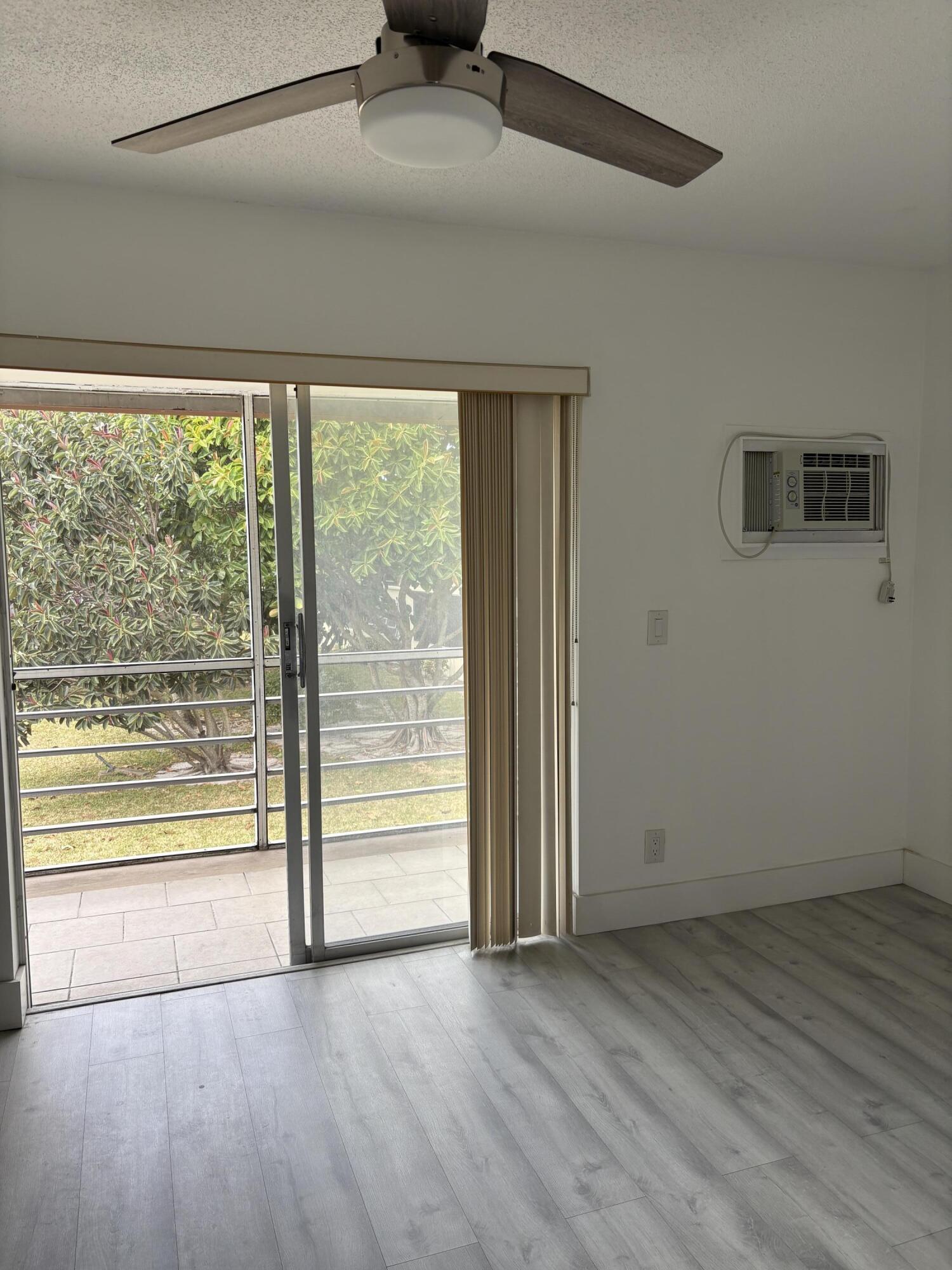 CENTURY VILLAGE / CAMDEN CONDOS - Residential Lease