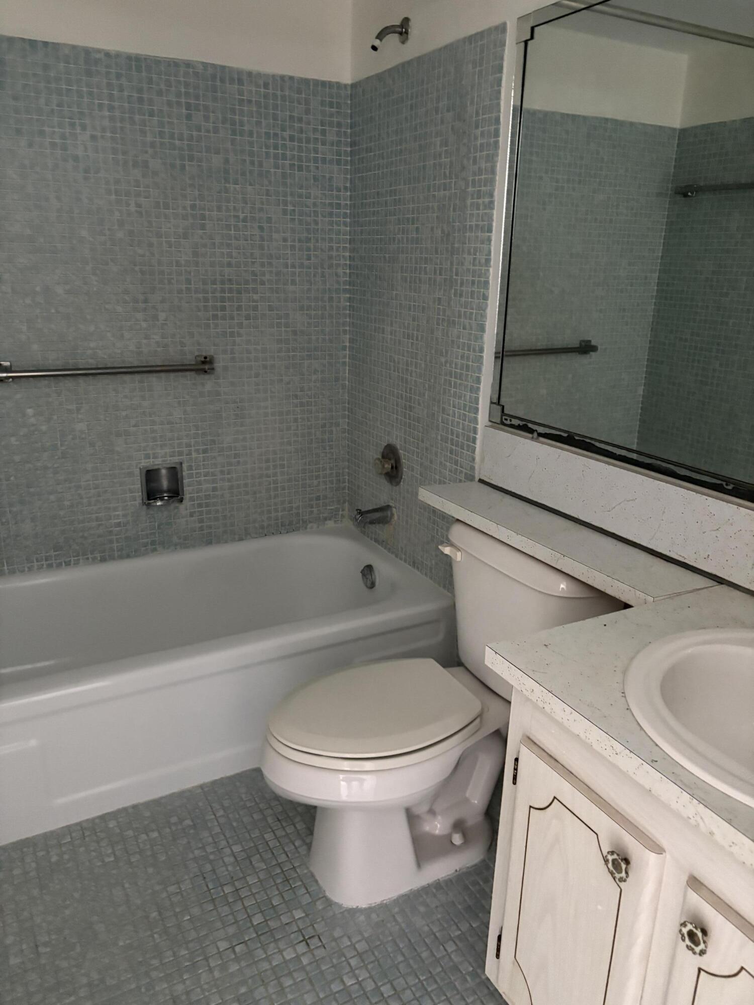 CENTURY VILLAGE / CAMDEN CONDOS - Residential Lease