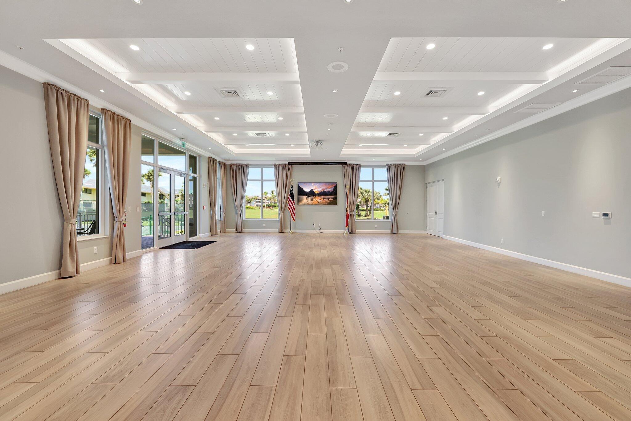 OCEAN VILLAGE - Residential