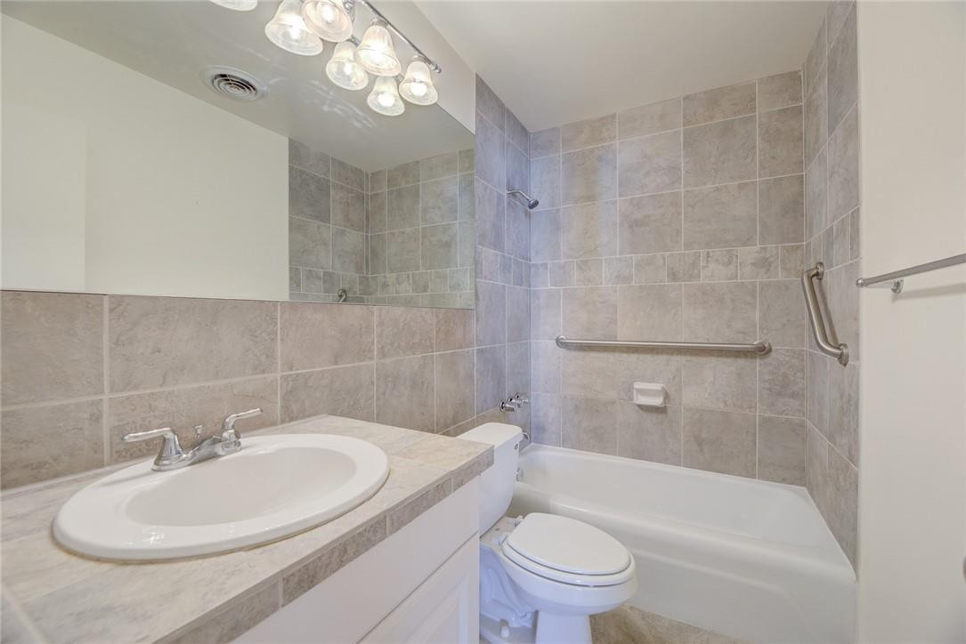 Imperial Point Colonnades - Residential