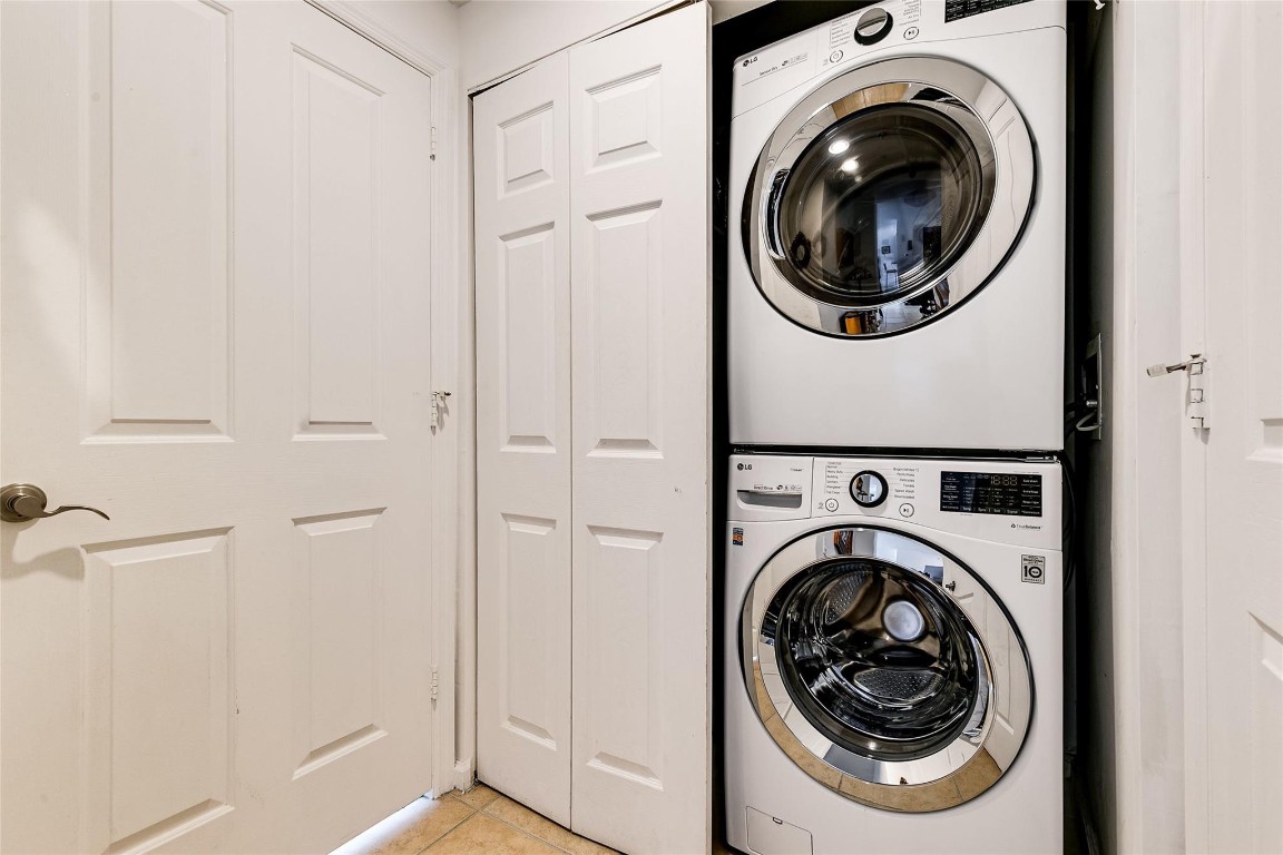 NURIVER LANDING CONDO - Residential