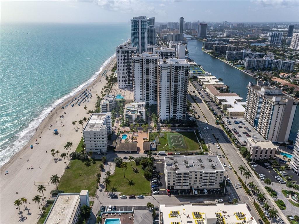 SAGE BEACH CONDO - Residential