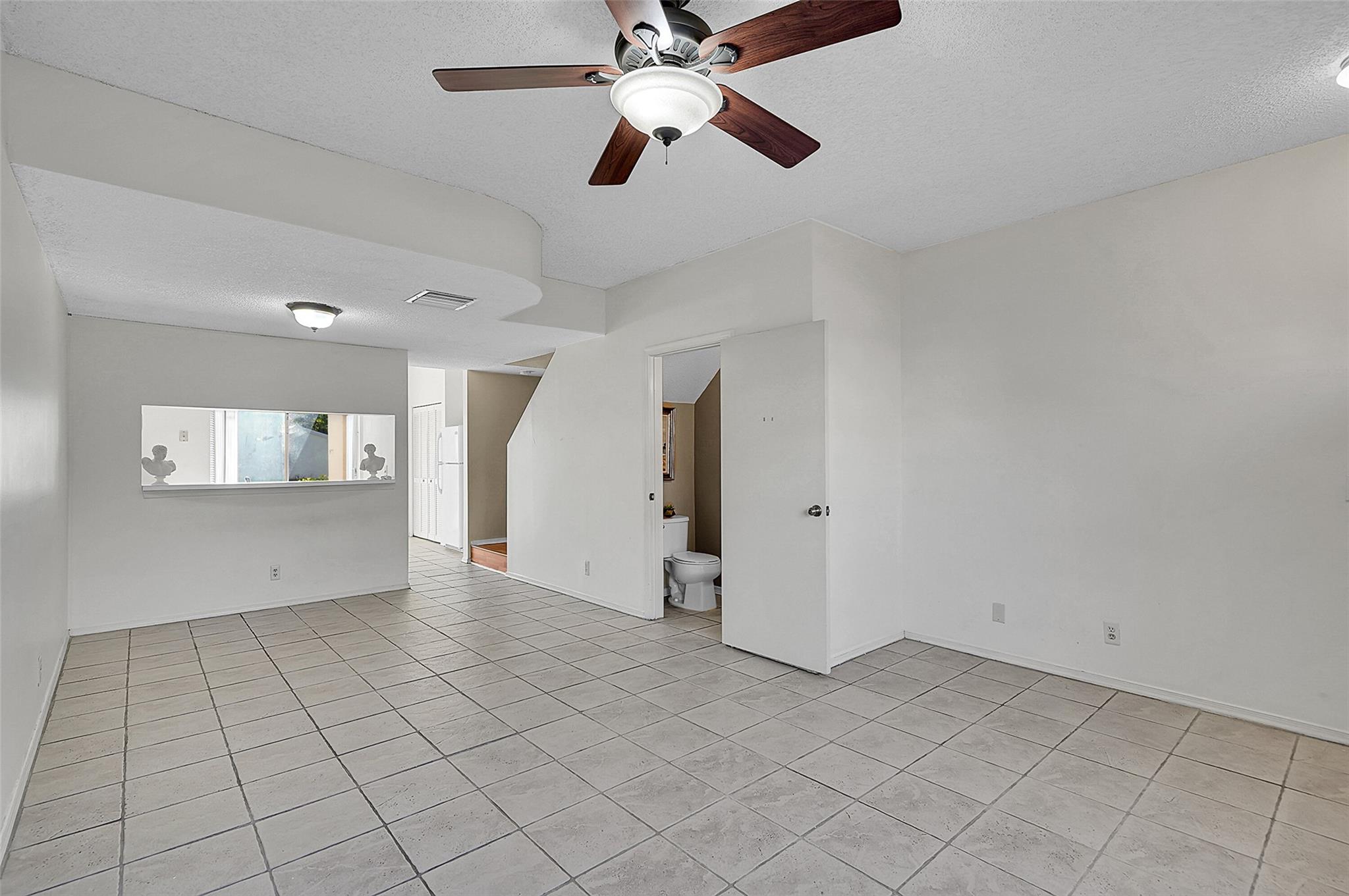 Bonaventure 82-43 B - Residential Lease