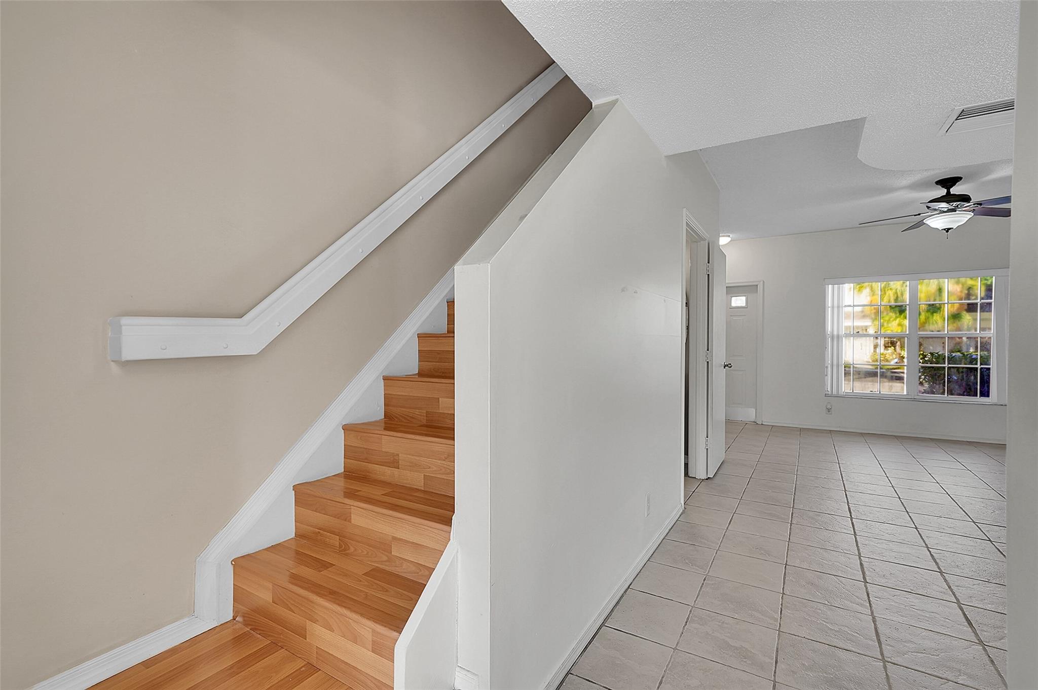 Bonaventure 82-43 B - Residential Lease