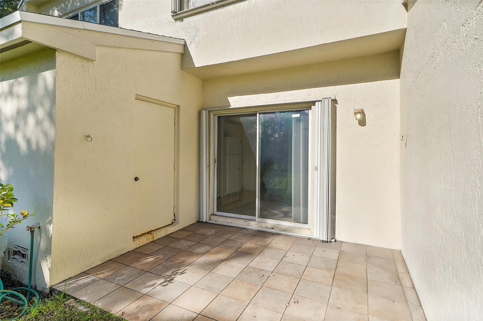 Bonaventure 82-43 B - Residential Lease