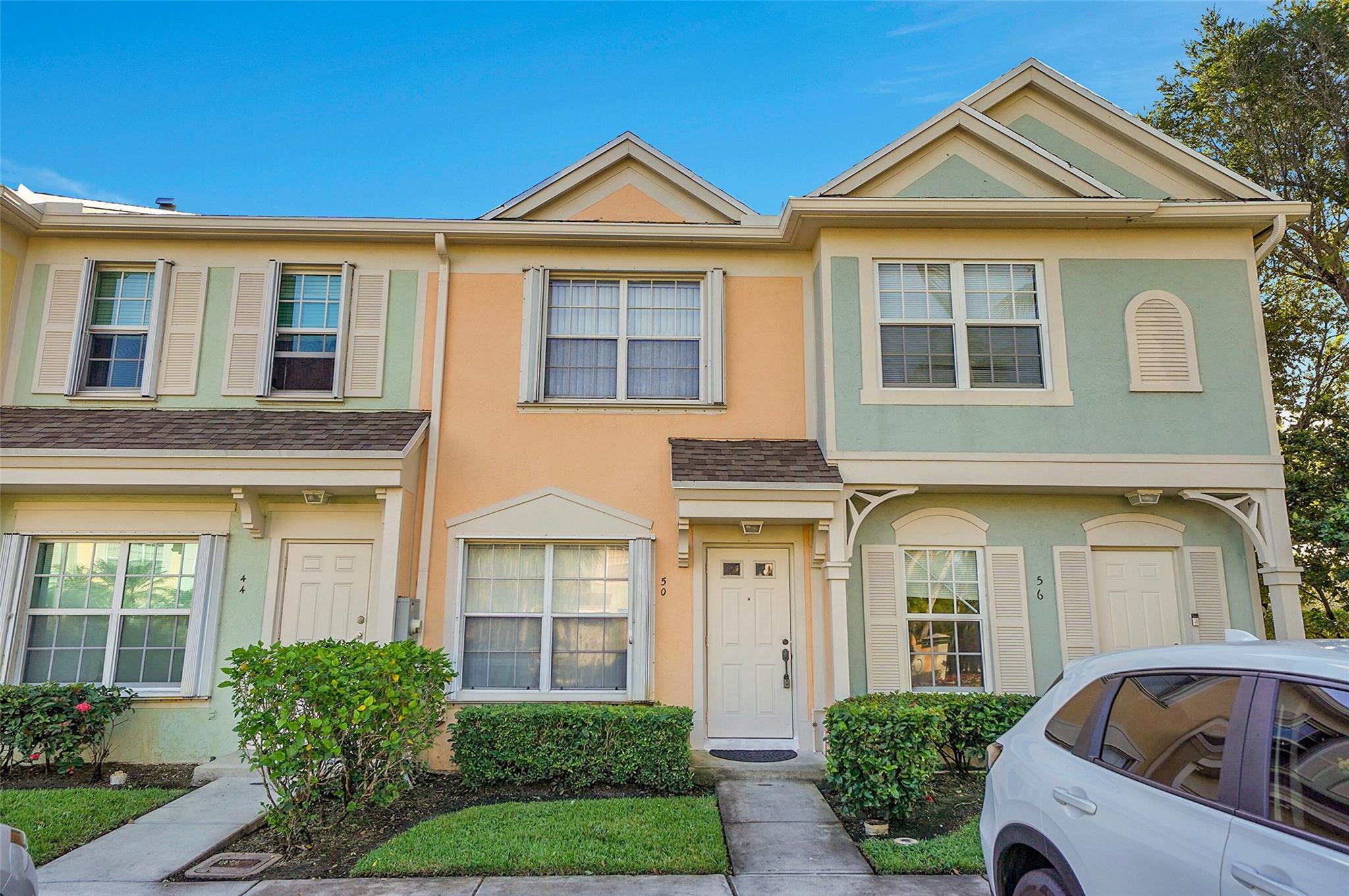 Bonaventure 82-43 B - Residential Lease