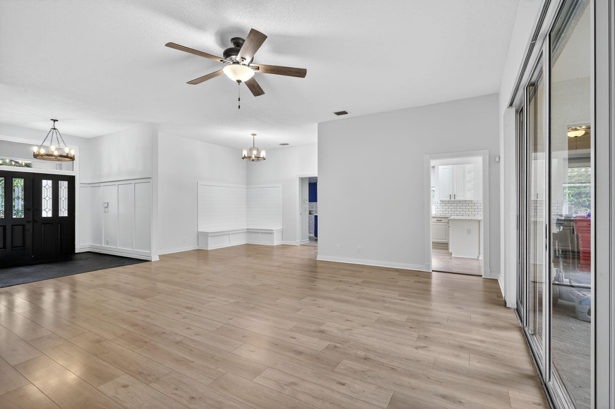 SHORES 4 - Residential