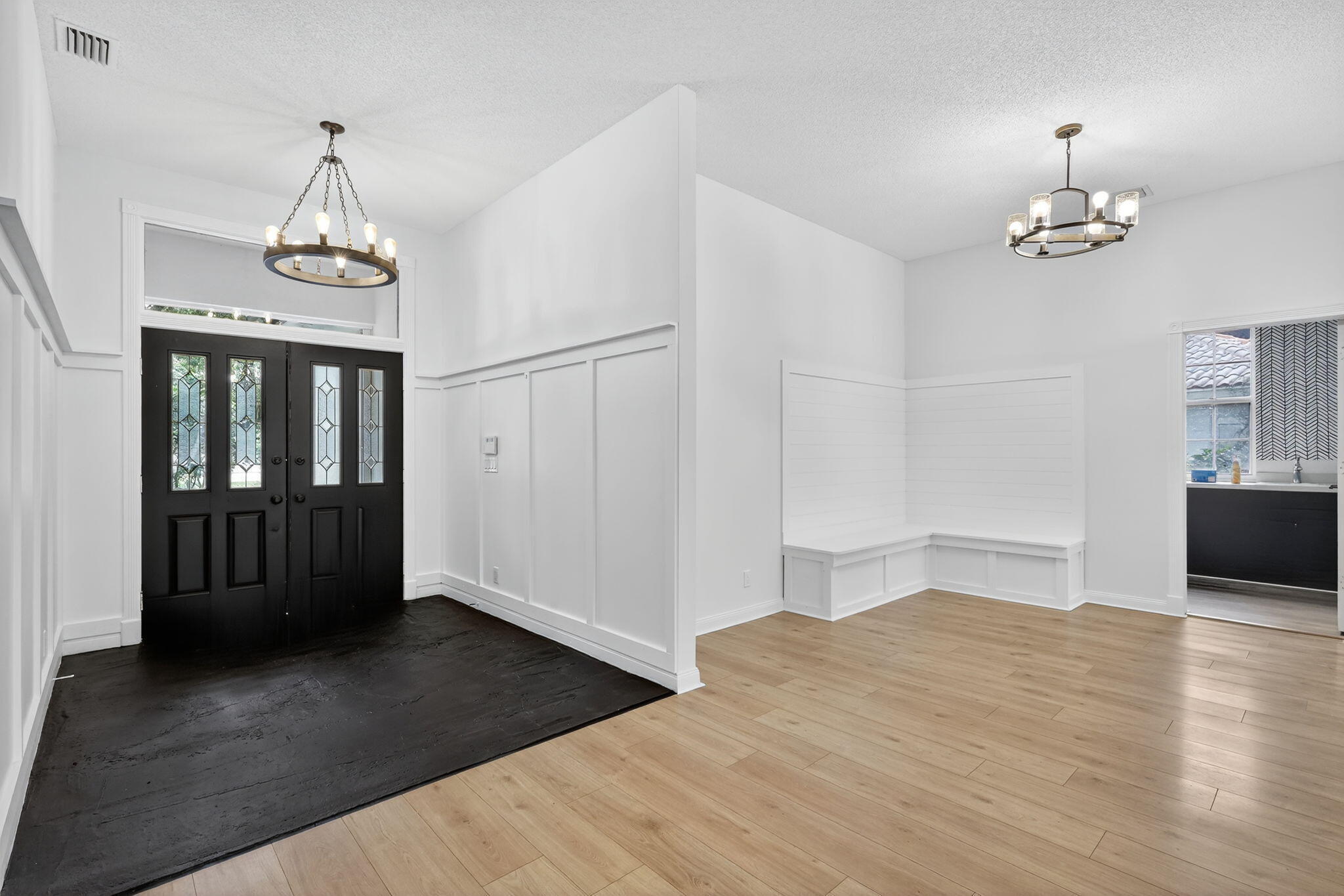 SHORES 4 - Residential