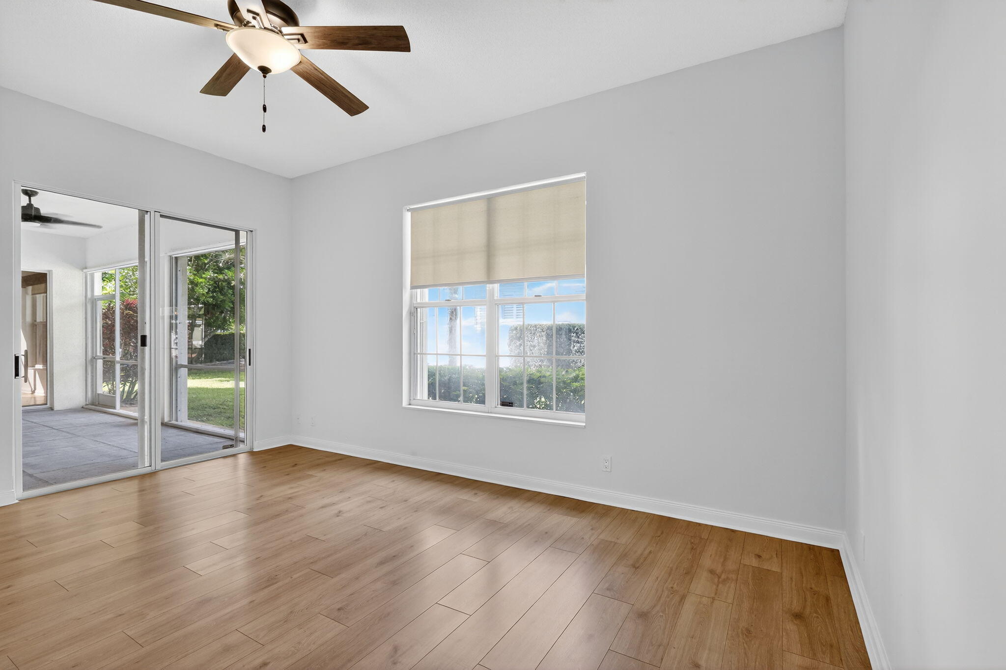 SHORES 4 - Residential