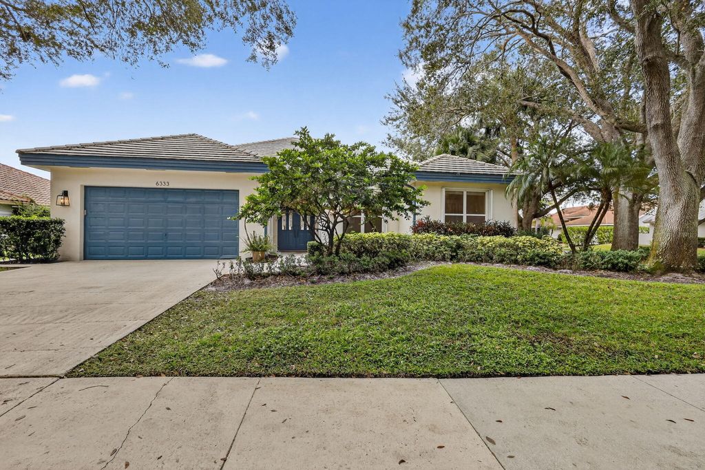 Photo of 6333 Winding Lake Drive, Jupiter, FL 33458 (MLS # B26026785)