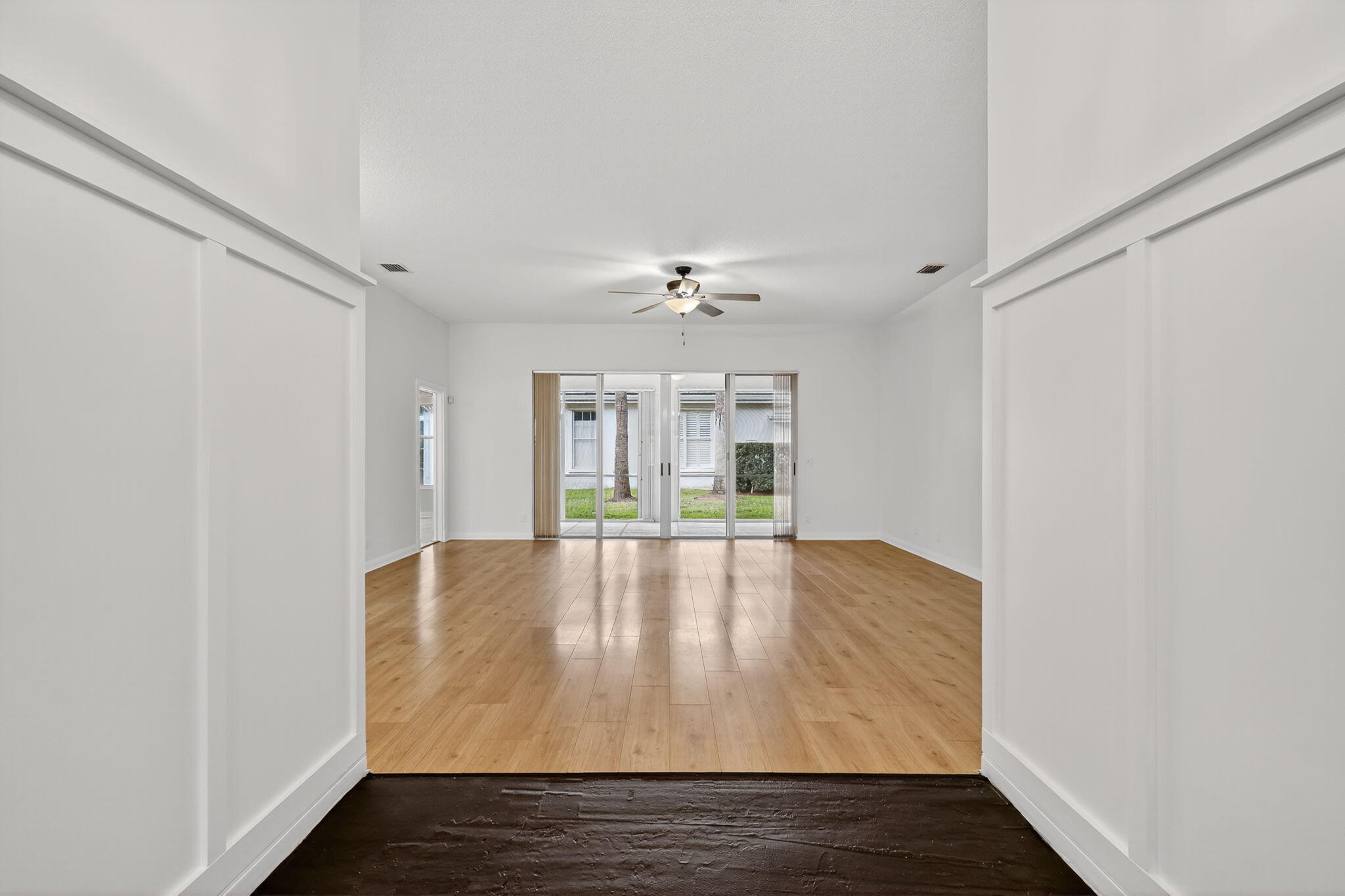SHORES 4 - Residential