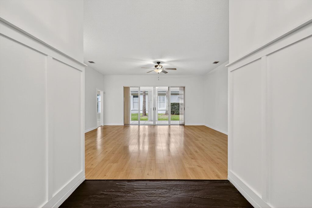 Photo of 6333 Winding Lake Drive, Jupiter, FL 33458 (MLS # B26026785)
