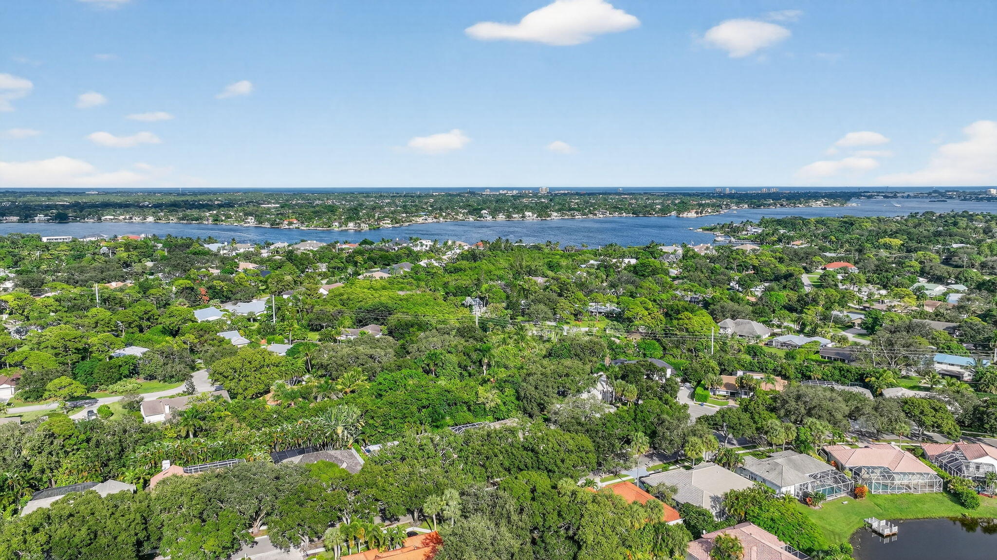 SHORES 4 - Residential
