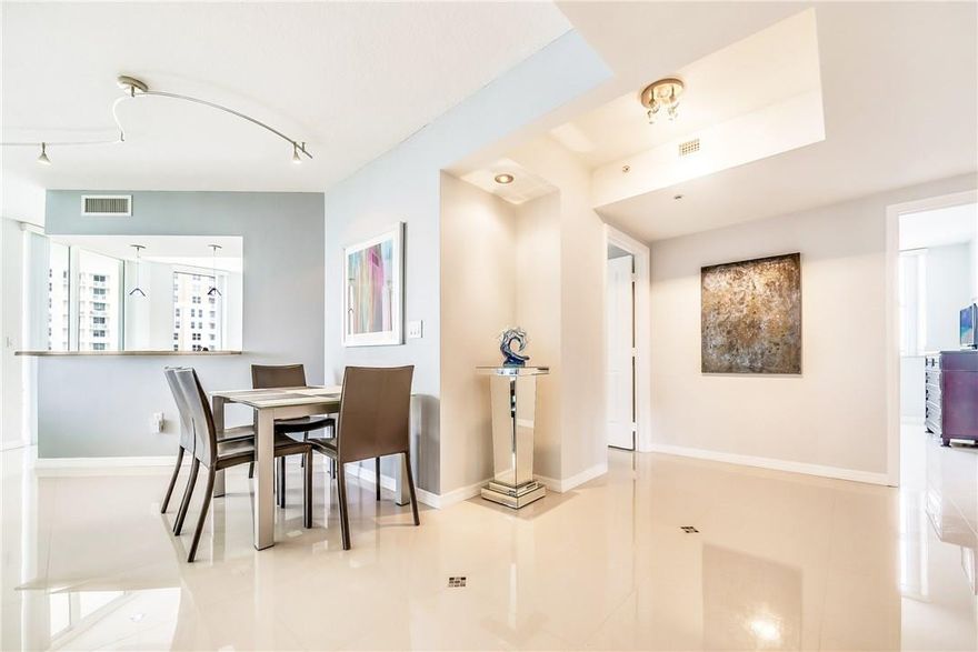 3 BEDROOM 2 BATH WITH BEAUTIFUL OCEAN, CITY AND RIVER VIEWS, 2 LARGE TERRACES OVER LOOKING THE RIVER. OPEN FLOOR PLAN FEATURING 24x24 TILE FLOORS THROUGHOUT ,SPACIOUS EAT-IN KITCHEN WITH GRANITE COUNTERTOPS. WALK-IN CLOSET IN MASTER BEDROOM, DOUBLE SINKS IN THE MASTER BATH & LARGE GUEST BATH W/LINEN CLOSET, SIDE BY SIDE WASHER AND DRYER. 5 STAR AMENITIES INCLUDE HEATED POOL, SPA, FITNESS CENTER, BILLIARD ROOM, BOARD ROOM, CLUB/SOCIAL ROOM, BUSINESS CENTER,THEATRE, 24 HOUR VALET/FRONT DESK & CONCIERGE.